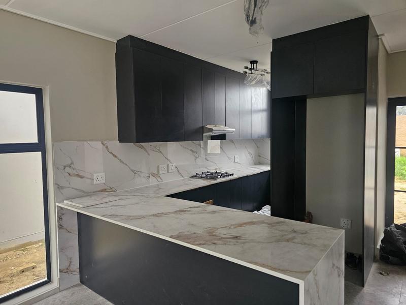 To Let 3 Bedroom Property for Rent in Uitzicht Western Cape